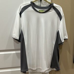 🎉HOST PICK🎉Men’s TEK GEAR Sport Shirt